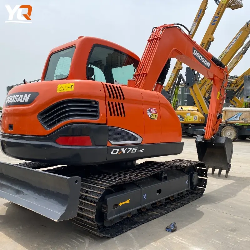 Used Doosan DX75 Excavator -3